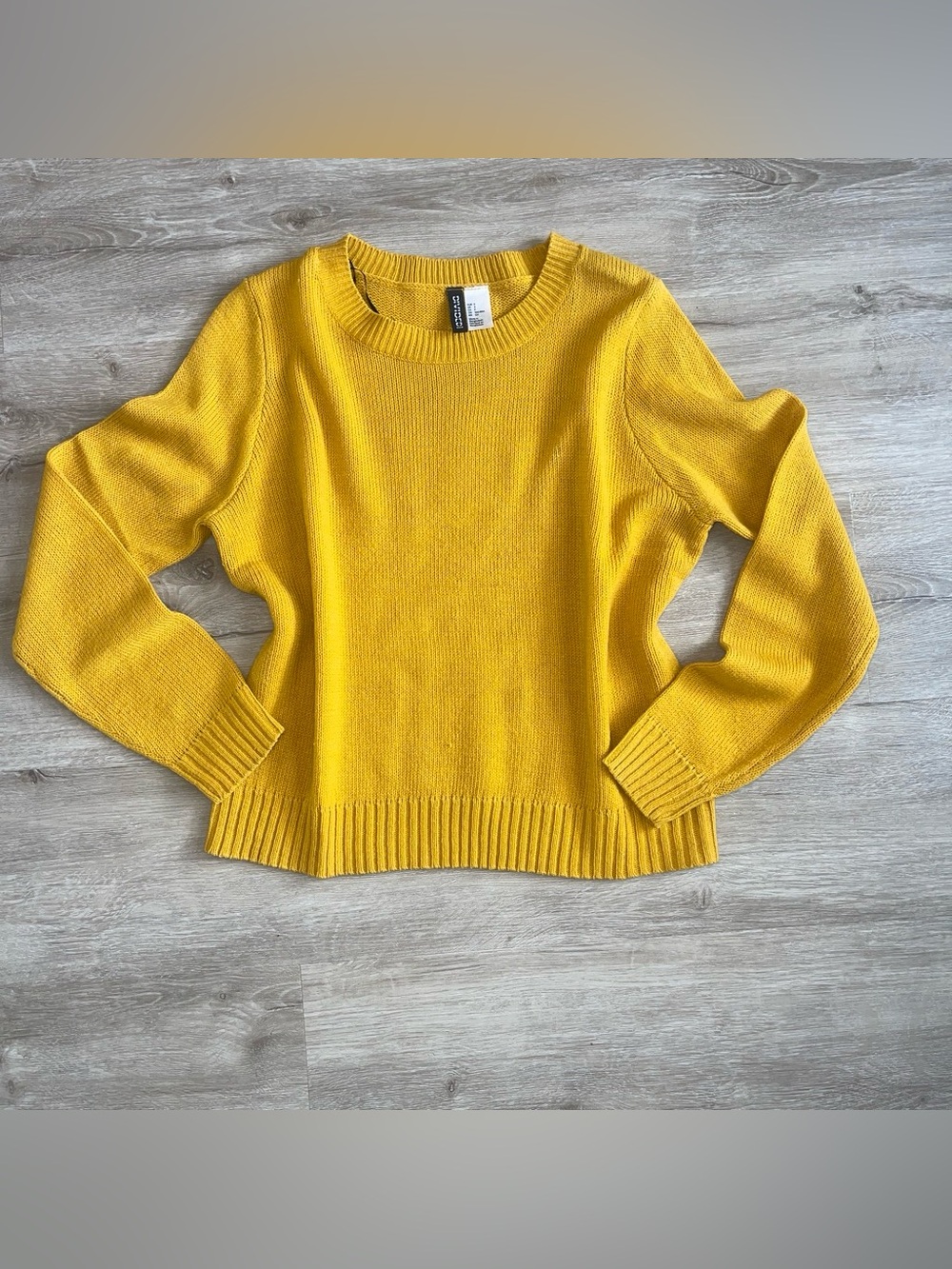 H&M Mustard Yellow Crewneck Sweater size small